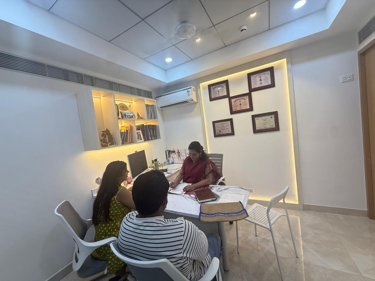 Fertility consultation with an infertility specialist at an IVF clinic in Delhi